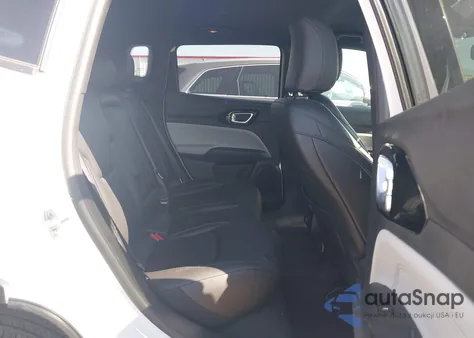 2025 Jeep Compass Limited 4X4 из США, поврежденный, VIN 3C4NJDCN5ST613481